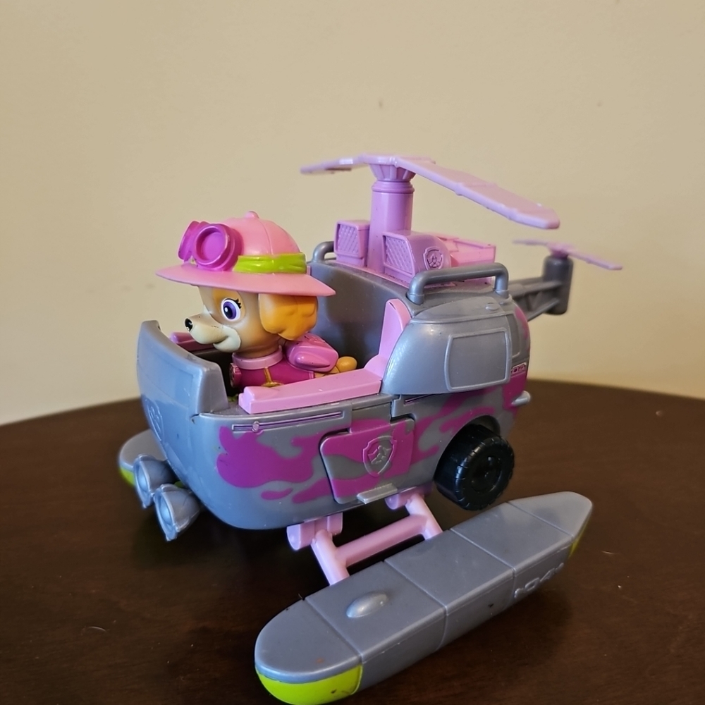 Paw Patrol Jungle Rescue Skye’s Jungle Copter & Figure Helicopter Comple…